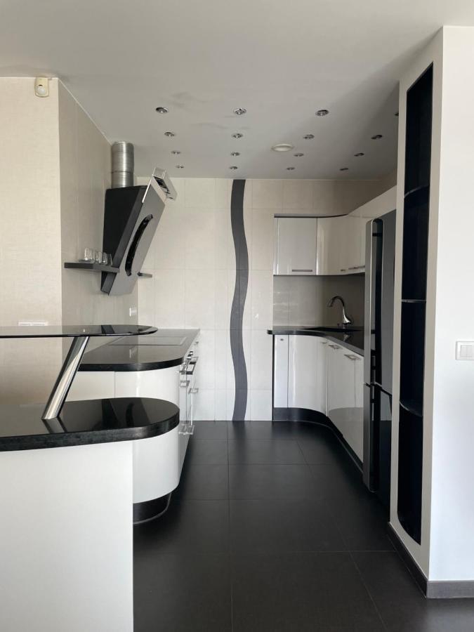 Design Apartment ไคลเพดา ภายนอก รูปภาพ
