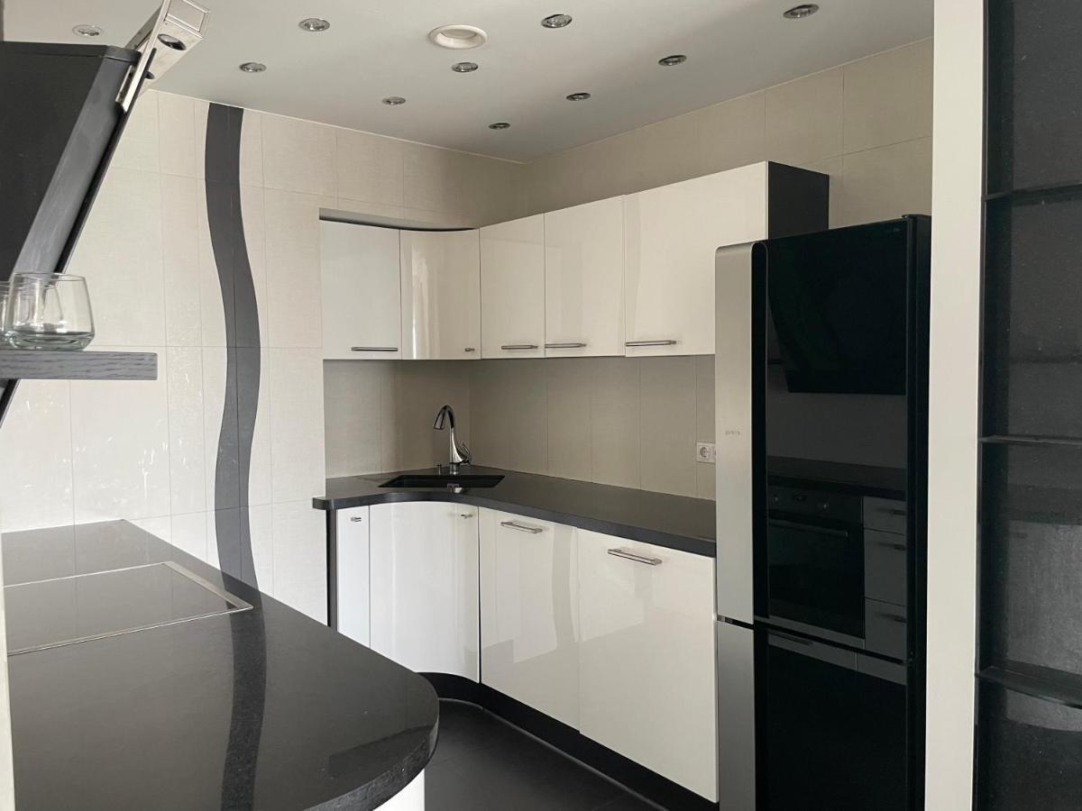 Design Apartment ไคลเพดา ภายนอก รูปภาพ