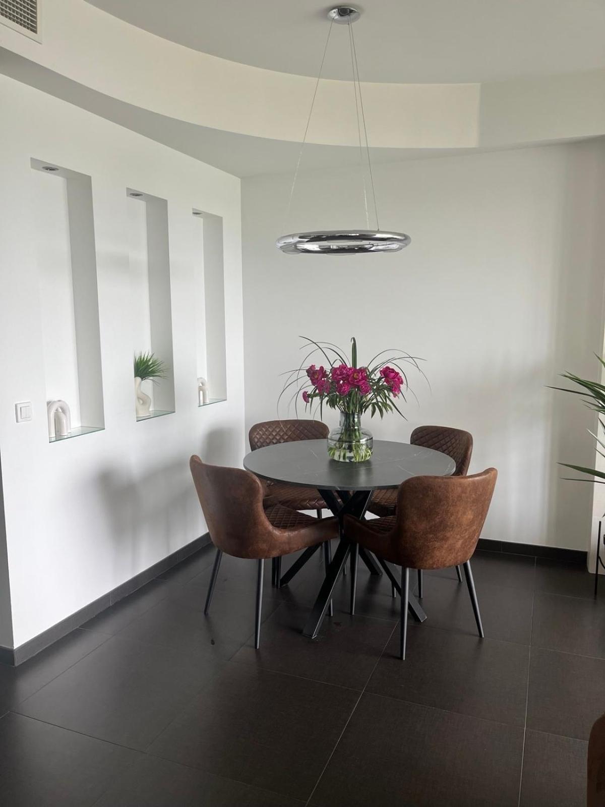 Design Apartment ไคลเพดา ภายนอก รูปภาพ